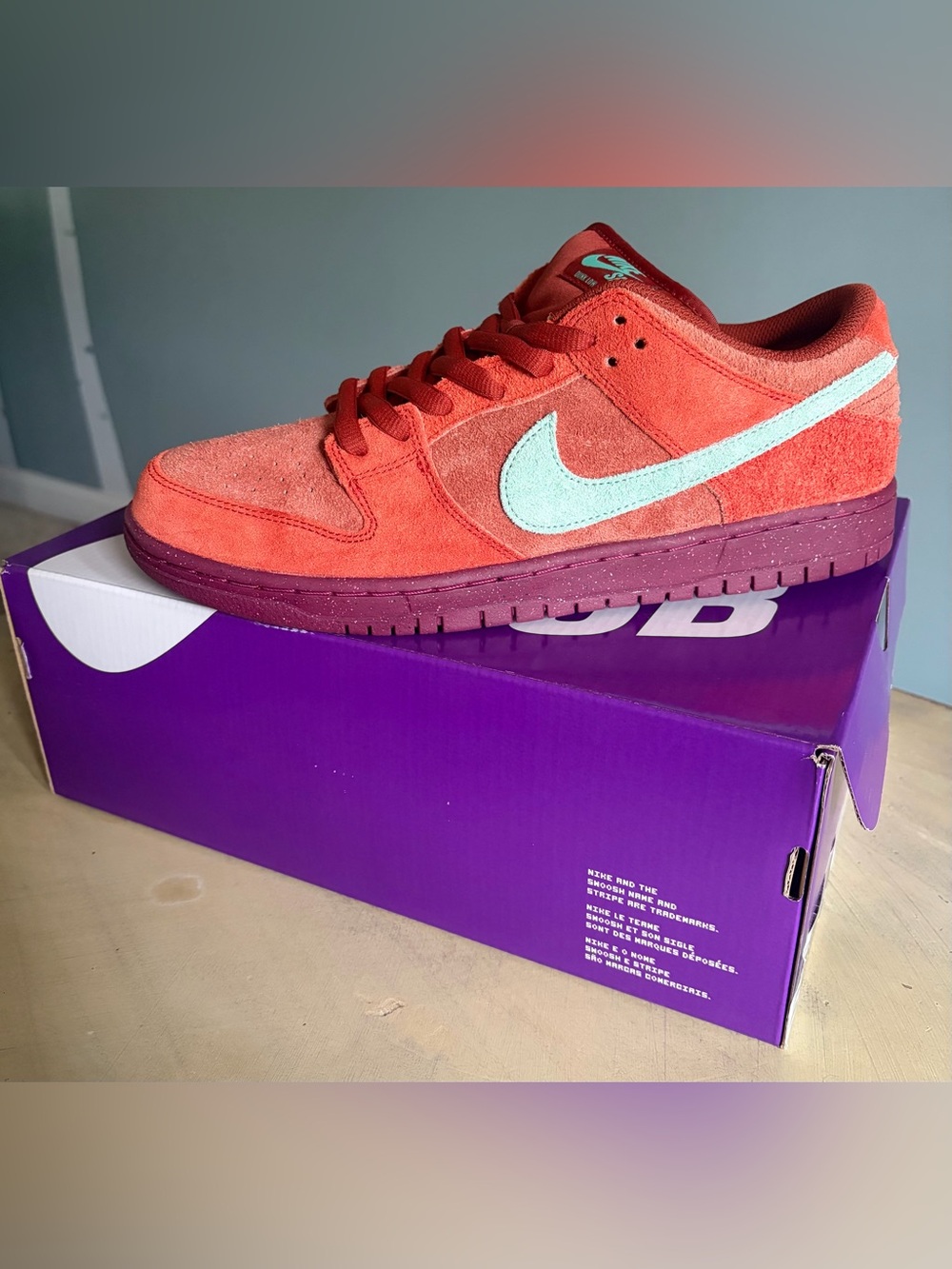Nike Dunk SB Low Mystic Red/Emerald Rise Size 10.5 Men’s DV5429 601 NEW In Box